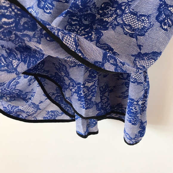 Cut 25 blue and white silk racer back tank - Picture 5 of 5